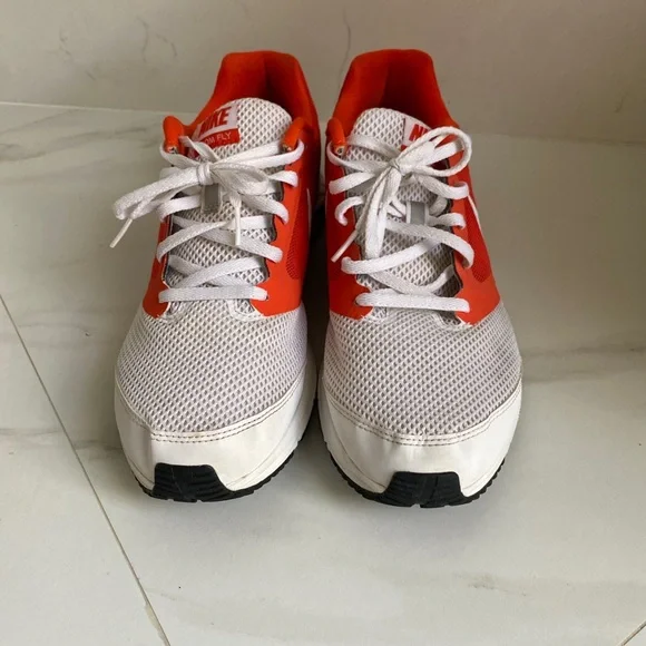 ❌SOLD❌Nike Zoom Fly sneakers Size 12 653828-181 - Picture 1 of 16